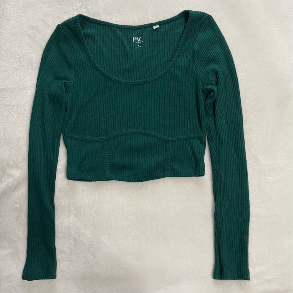 PacSun Women’s Cropped Green Long Sleeve